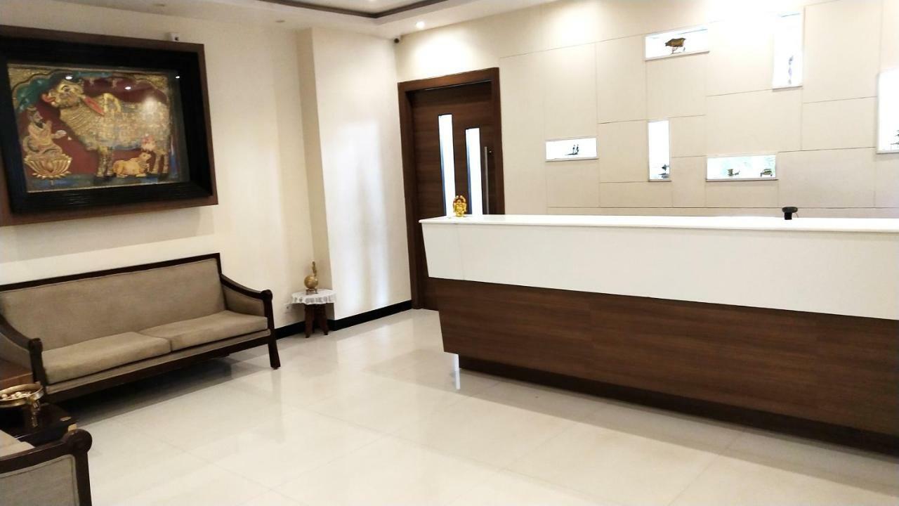 เดอะ ไพโอเนียร์ Hotel วิสาขปัตนัม ภายนอก รูปภาพ